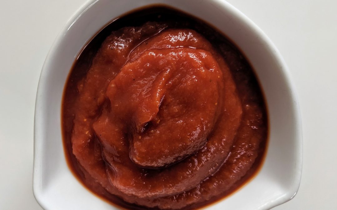 Domowy dietetyczny ketchup z cukinii lub dyni