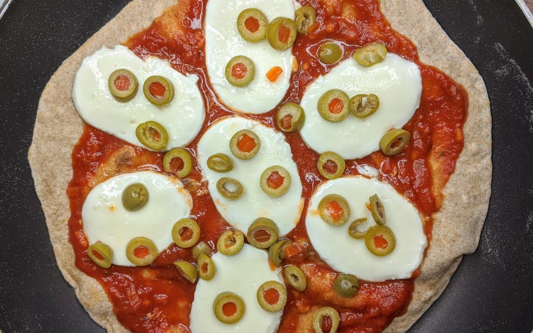 Pełnoziarnista pizza z patelni